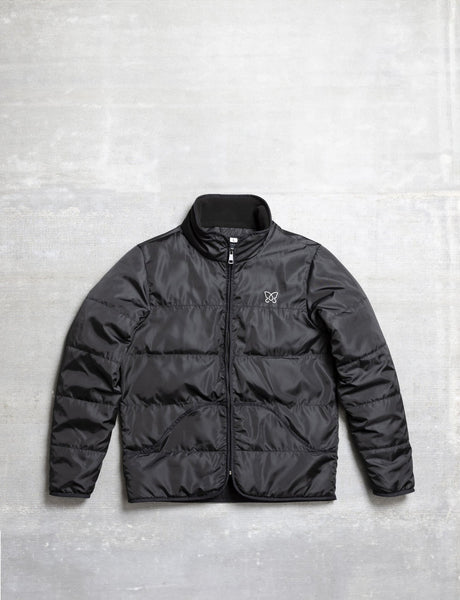 Manteau matelassé noir Lasclay à isolant amovible de soie d'asclépiade, fermeture éclair et logo papillon brodé, présenté à plat sur fond gris.